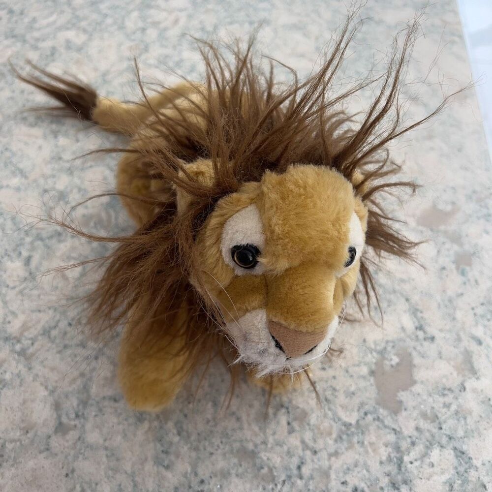 The Petting Zoo stuffed lion - Picture 3 of 9